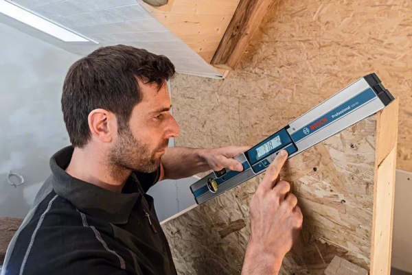 Bosch Professional GIM 60 Digitaler Neigungsmesser (0601076700)